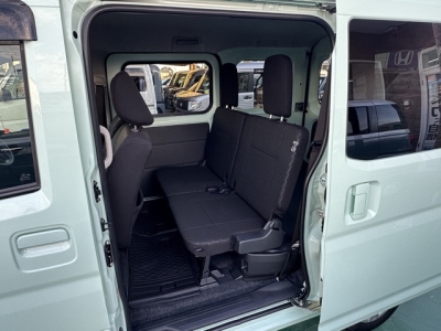 ハイゼットカーゴ(ダイハツ)中古車 後席内装