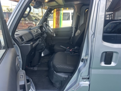 ハイゼットカーゴ(ダイハツ)中古車 前席内装