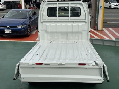 キャリイトラックのOEM(スズキ)中古車 内外装写真他２