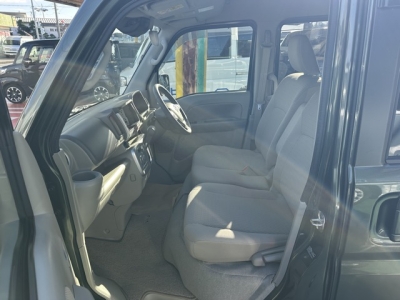 NV100クリッパーリオ(ニッサン)中古車 前席内装