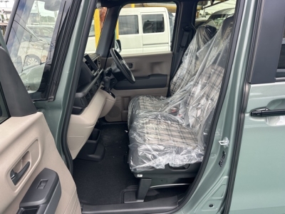 N-BOX(ホンダ)届出済未使用車 前席内装