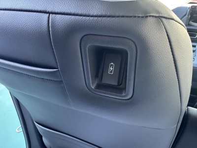 新型フリード(ホンダ)新車見本展示無 内外装写真他２