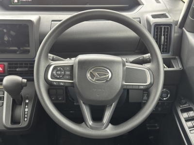 タント(ダイハツ)届出済未使用車 内外装写真