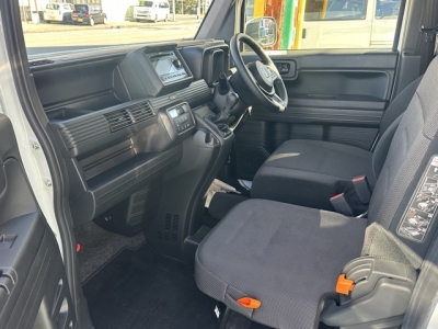 N-VAN(ホンダ)中古車 前席内装