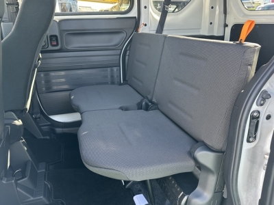 N-VAN(ホンダ)中古車 後席内装