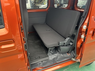 ハイゼットカーゴ(ダイハツ)中古車 後席内装