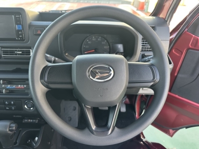 ハイゼットトラック(ダイハツ)中古車 後席から見た前席