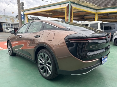 クラウンクロスオーバー(トヨタ)中古車 後方