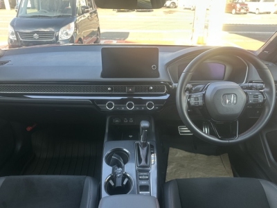 シビック(ホンダ)中古車 後席から見た前席
