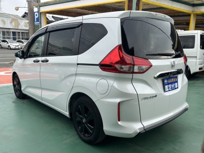 フリード+(ホンダ)レンタＵＰ 後方