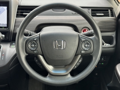 フリード+(ホンダ)レンタＵＰ 内外装写真