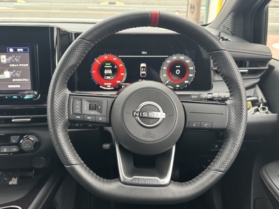 オーラ(ニッサン)中古車 内外装写真