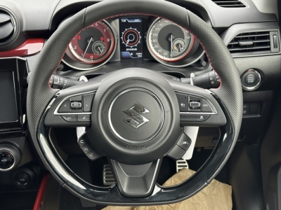 スイフトスポーツ(スズキ)登録済未使用車 内外装写真