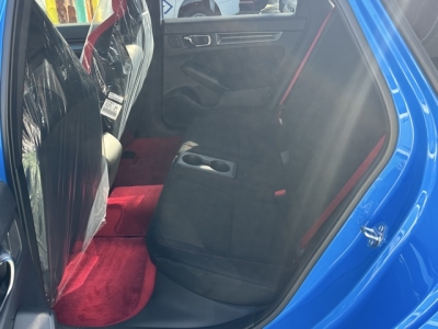 シビック(ホンダ)登録済未使用車 後席内装