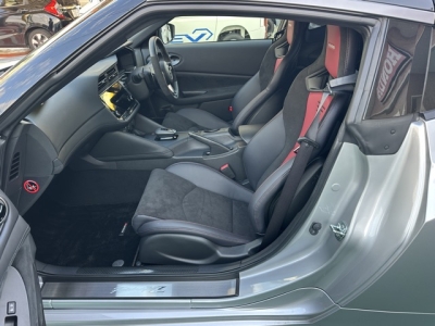 フェアレディZ(ニッサン)中古車 前席内装