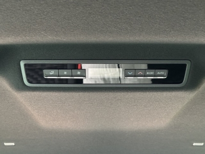 ヴォクシー(トヨタ)登録済未使用車 内外装写真他２