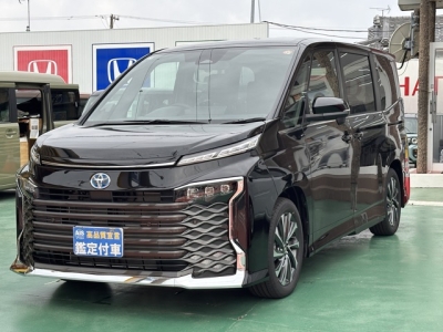 ヴォクシー(トヨタ)登録済未使用車 前方