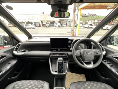 ヴォクシー(トヨタ)登録済未使用車 内外装写真他