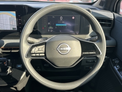 サクラ(ニッサン)中古車 内外装写真