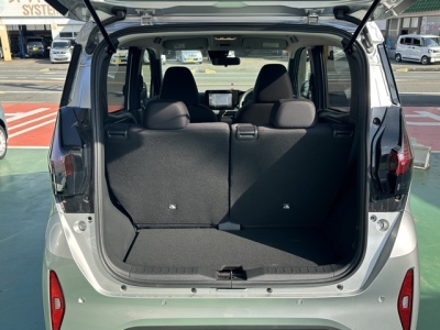 サクラ(ニッサン)中古車 内外装写真他