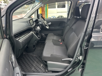 ムーヴカスタム(ダイハツ)中古車 前席内装