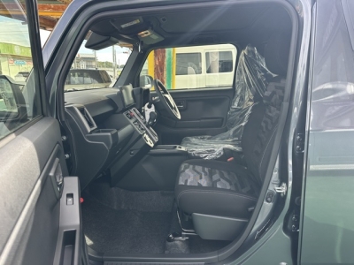 タフト(ダイハツ)届出済未使用車 前席内装