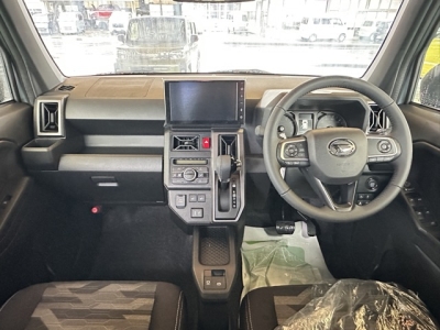 タフト(ダイハツ)届出済未使用車 後席から見た前席