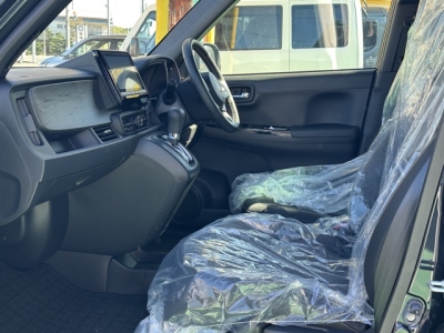 N-ONE(ホンダ)レンタＵＰ 前席内装