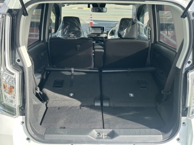 ムーヴカスタムのOEM(ダイハツ)中古車 内外装写真他２