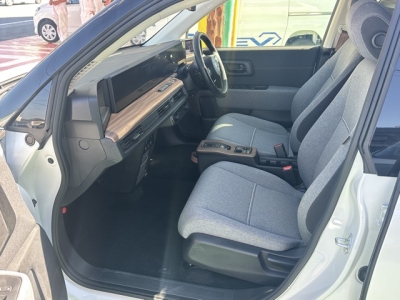 HONDA e(ホンダ)中古車 前席内装