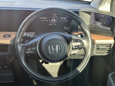 HONDA e(ホンダ)中古車 内外装写真
