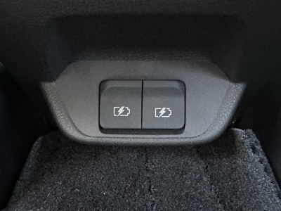 リーフ(ニッサン)中古車 内外装写真他