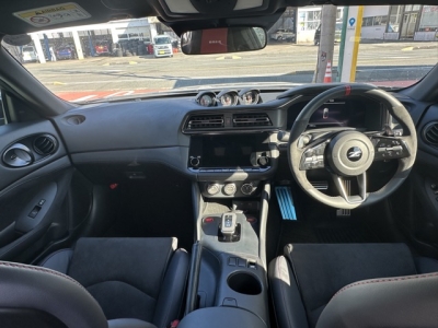 フェアレディZ(ニッサン)中古車 後席内装