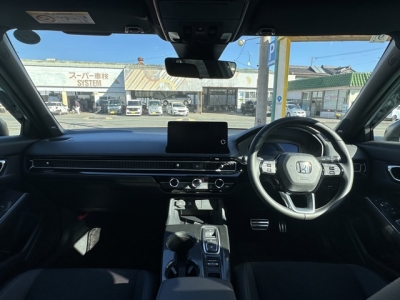 シビック(ホンダ)中古車 後席から見た前席
