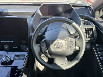bZ4X(トヨタ)中古車 内外装写真他１