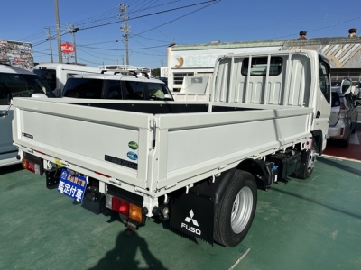 キャンター(三菱)登録済未使用車 内外装写真他２