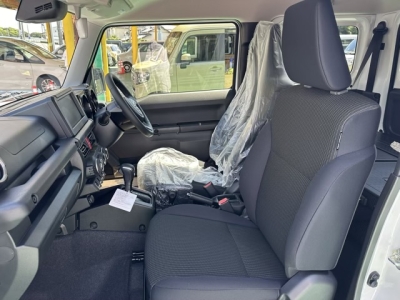 ジムニー(スズキ)新車見本展示無 前席内装