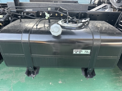 キャンター(三菱)登録済未使用車 内外装写真他２