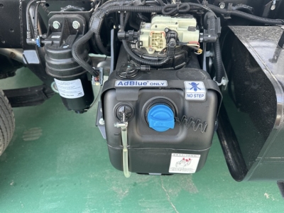 キャンター(三菱)登録済未使用車 内外装写真他１