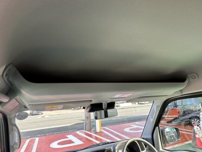 エブリイバン(スズキ)中古車 後席から見た前席