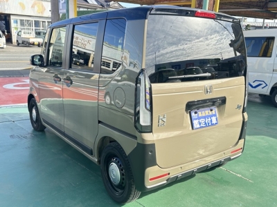 N-BOX(ホンダ)中古車 後方