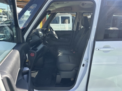 新型ルークス(ニッサン)中古車 前席内装