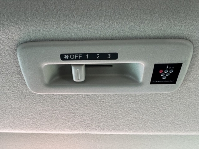 新型ルークス(ニッサン)中古車 内外装写真他