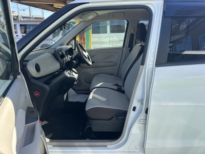 デイズ(ニッサン)レンタＵＰ 前席内装