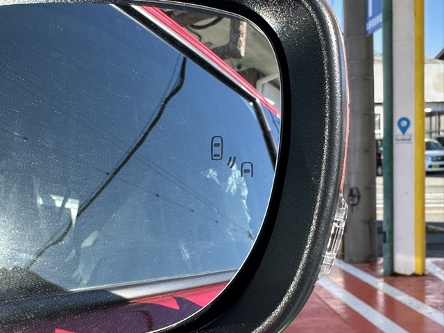 スイフト(スズキ)登録済未使用車 13