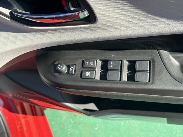 スイフト(スズキ)登録済未使用車 14