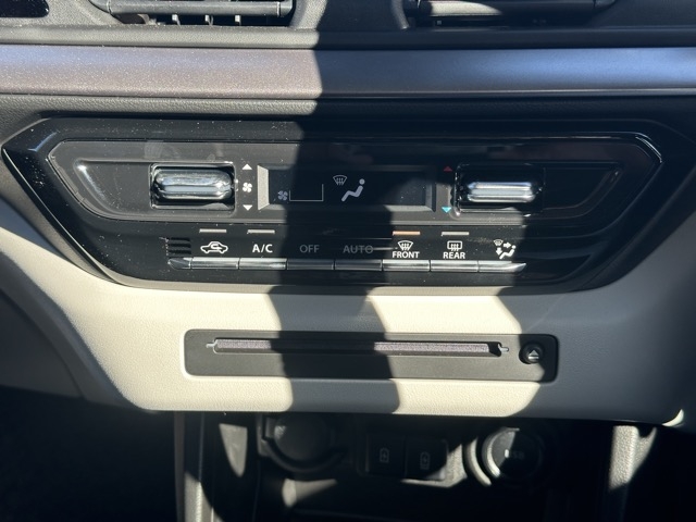 スイフト(スズキ)登録済未使用車 18