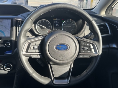 インプレッサスポーツ(スバル)中古車 内外装写真他１