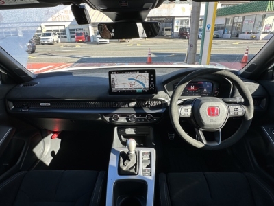 シビック(ホンダ)中古車 後席から見た前席