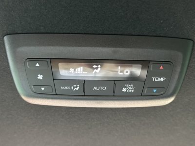 ステップワゴン(ホンダ)登録済未使用車 内外装写真他２